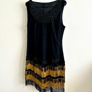 Flapper dress, medium size, black and gold.